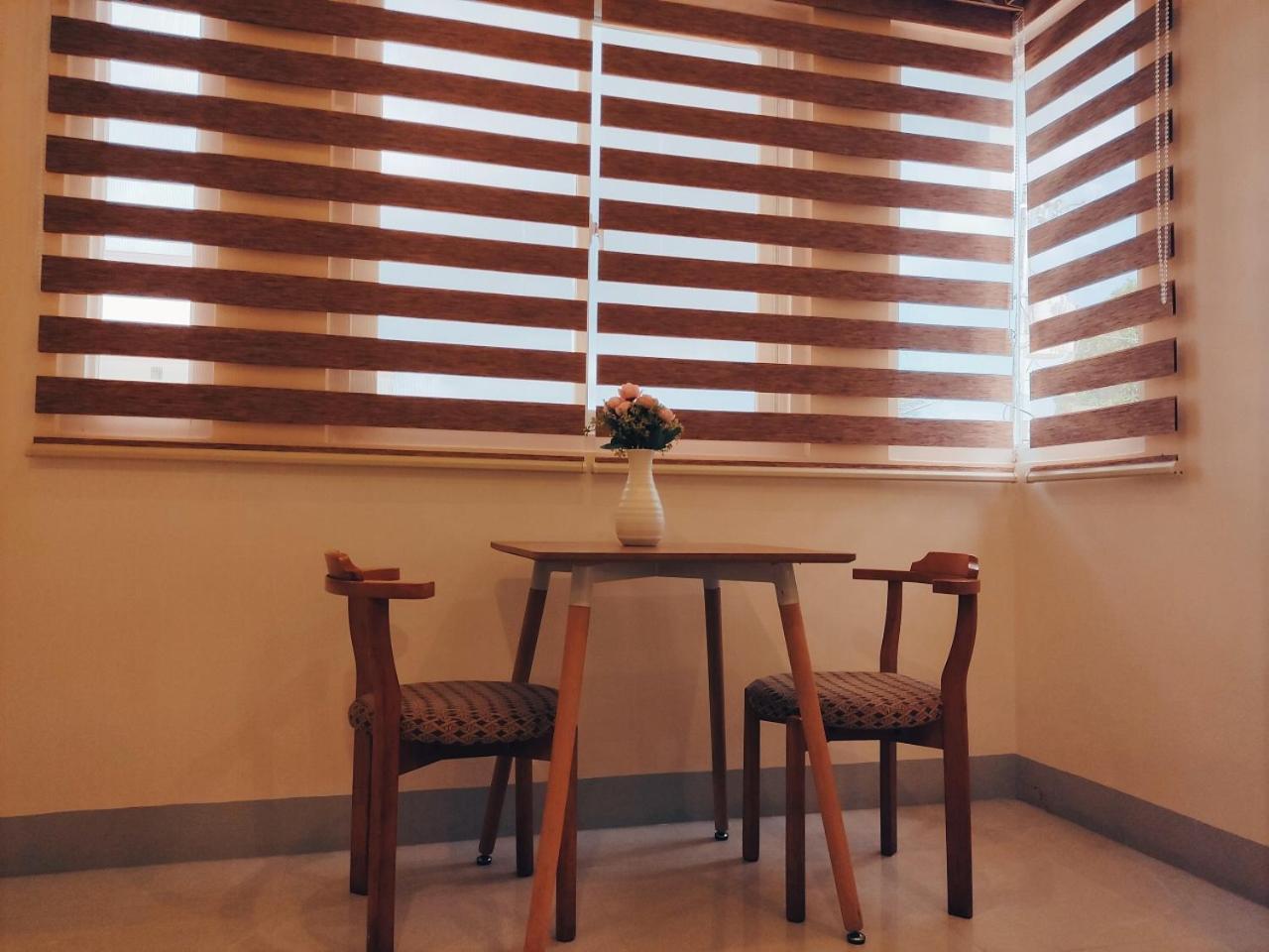 Aurelle Inn Legazpi Esterno foto