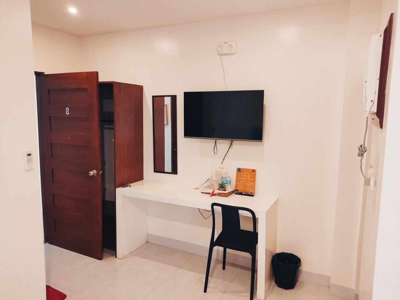 Aurelle Inn Legazpi Esterno foto